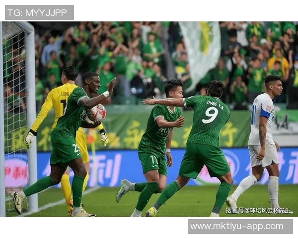 梅州队奋起直追奥马尔松第64分钟破门将比分改写为1-3国安