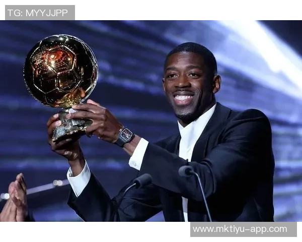 登贝莱禁区内华丽过人精彩挑射破门再添一球助力球队逆转胜利