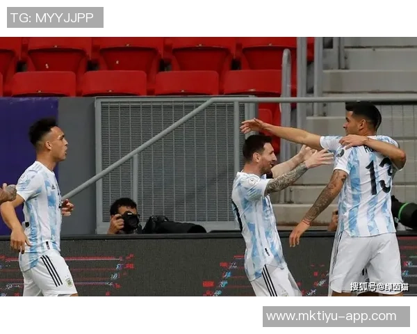 姆伯莫在本届非洲杯中创造8次得分机会成为队友最佳助攻者